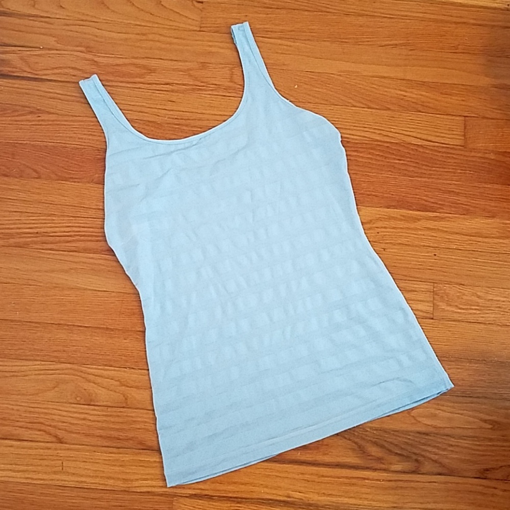 Lululemon tank size 10 light blue